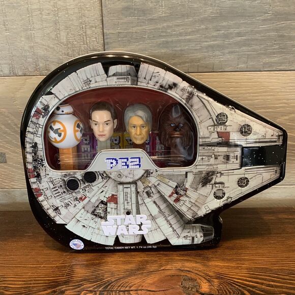 Millennium Falcon Pez‎ Star Wars Collectible Tin, Rey, BB-8, Han Solo 2017 NEW - Picture 1 of 4